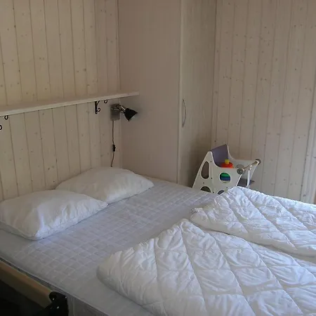 Four-bedroom Holiday In 펜션