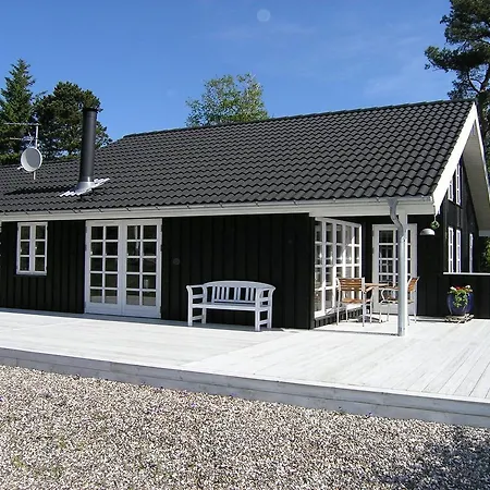 펜션 Four-bedroom Holiday In
